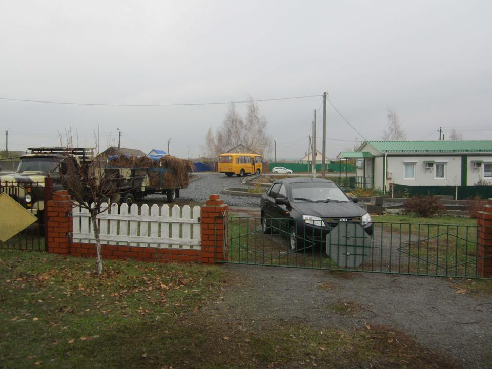 Вид на ФАП с участка Николая Ивановича